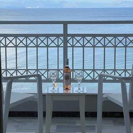 Amaranth Rose Apartment *