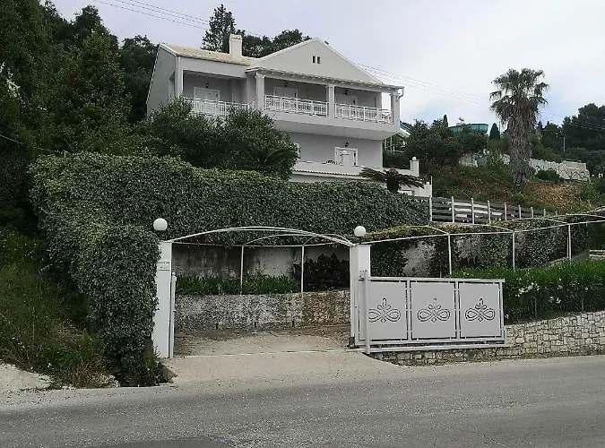 Amaranth Rose Apartament *